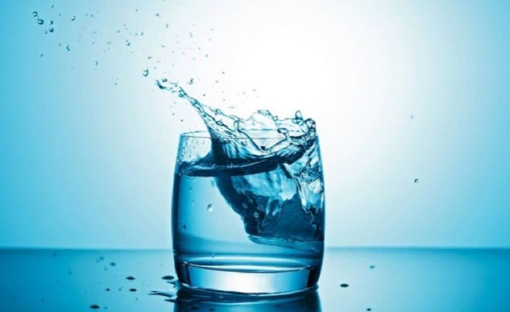 стакан воды